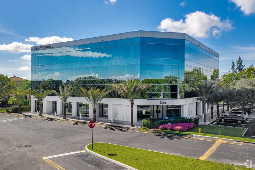 55 Weston Rd, Sunrise, FL for lease - Building Photo - Image 1 of 18