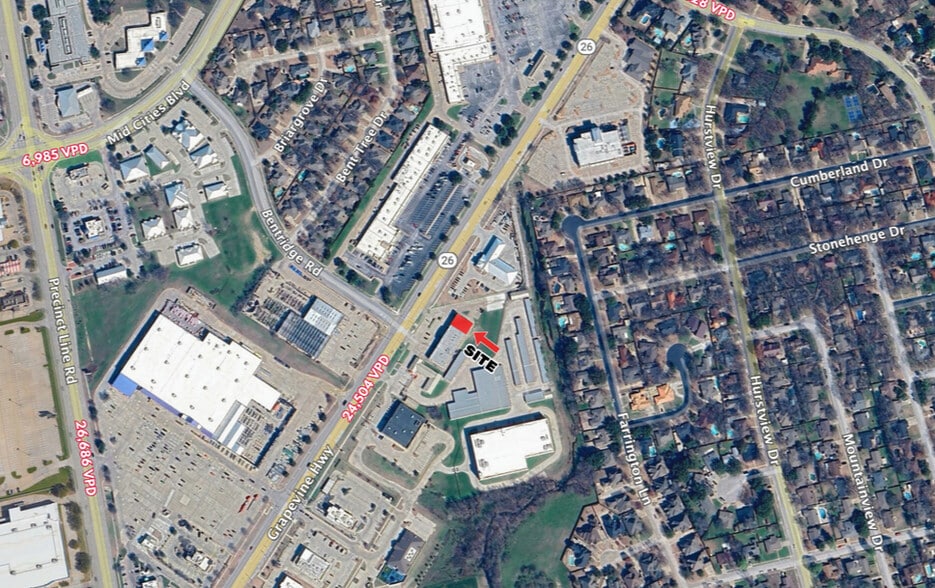 725-737 Grapevine Hwy, Hurst, TX for lease - Building Photo - Image 2 of 9