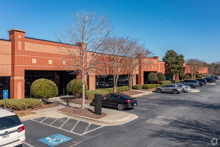 1845 Satellite Blvd, Duluth, GA for lease - Building Photo - Image 1 of 6