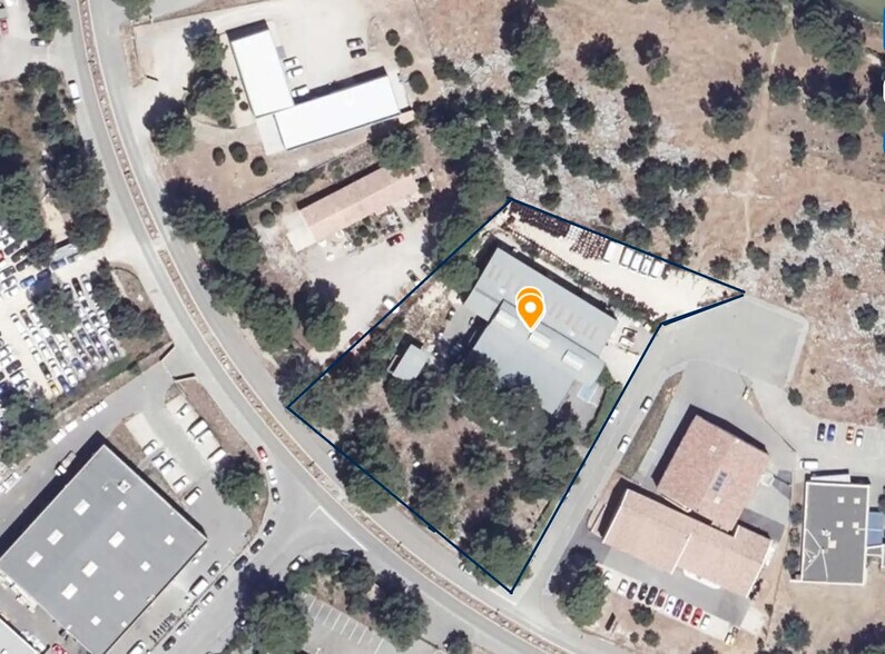 Flex in Signes for lease - Building Photo - Image 3 of 6