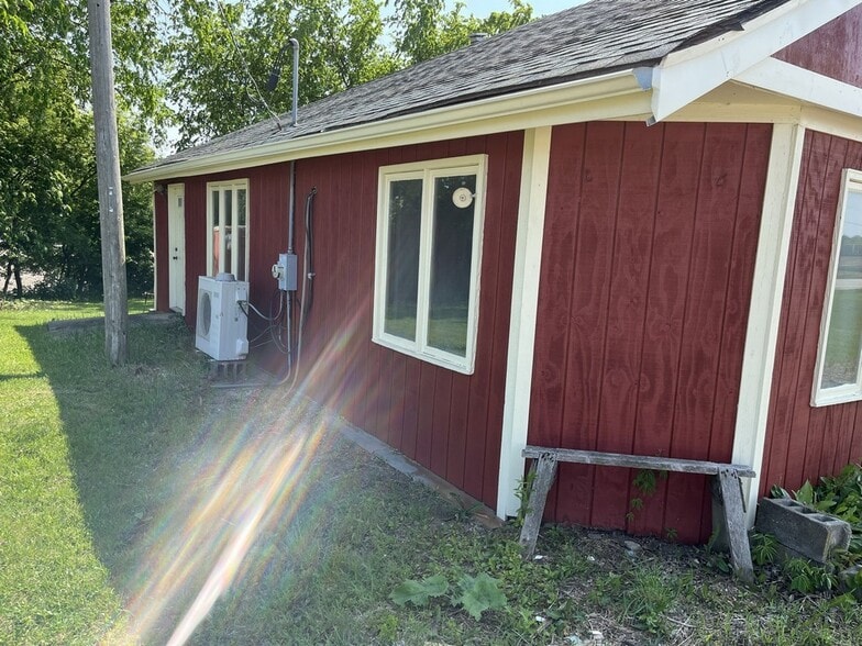 43W461 US Highway 20, Hampshire, IL for sale - Primary Photo - Image 1 of 1