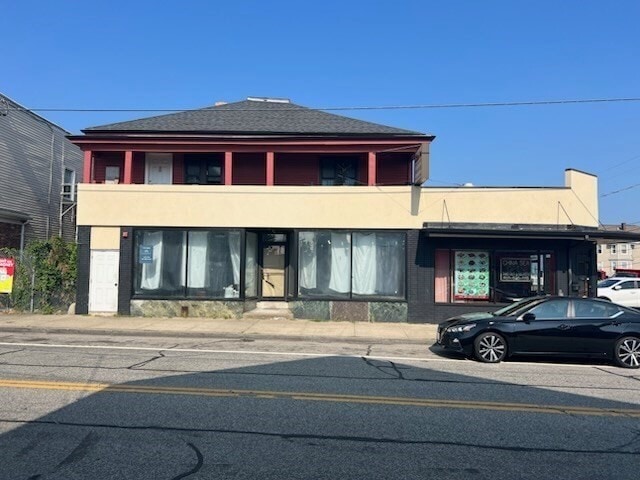 5 Main Rd, Tiverton, RI for lease - Building Photo - Image 1 of 4