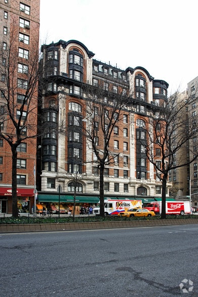 2175 Broadway, New York, NY for lease - Building Photo - Image 2 of 9