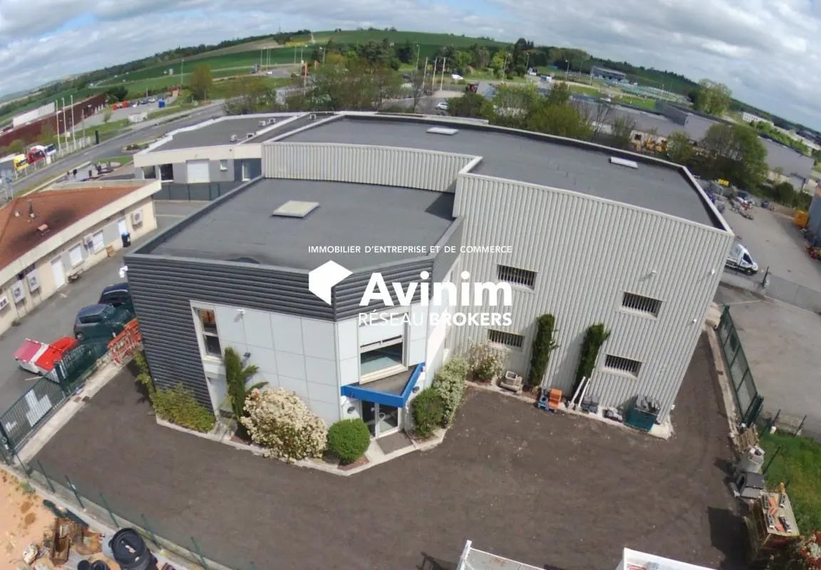 Flex in Riom for sale Building Photo- Image 1 of 11