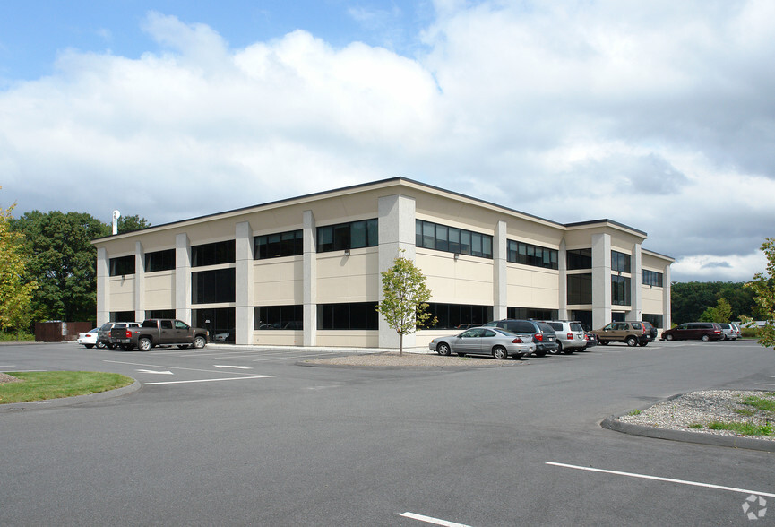 265 Benton Dr, East Longmeadow, MA for lease - Building Photo - Image 2 of 25