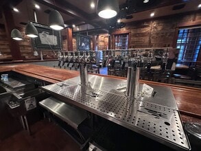 423 S Union St, Traverse City, MI for sale Interior Photo- Image 1 of 12