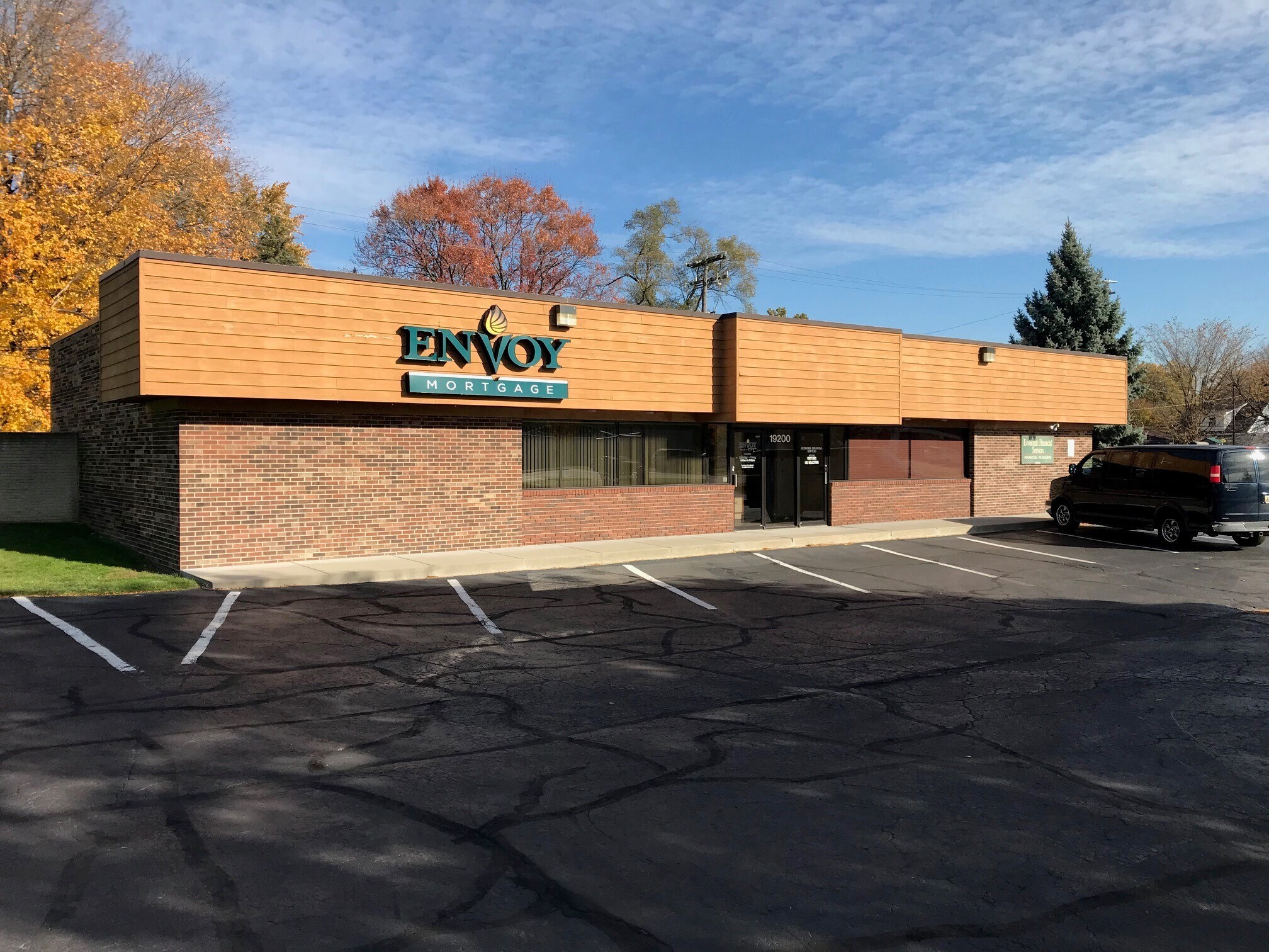 19200 Ecorse Rd, Allen Park, MI 48101 Office for Lease