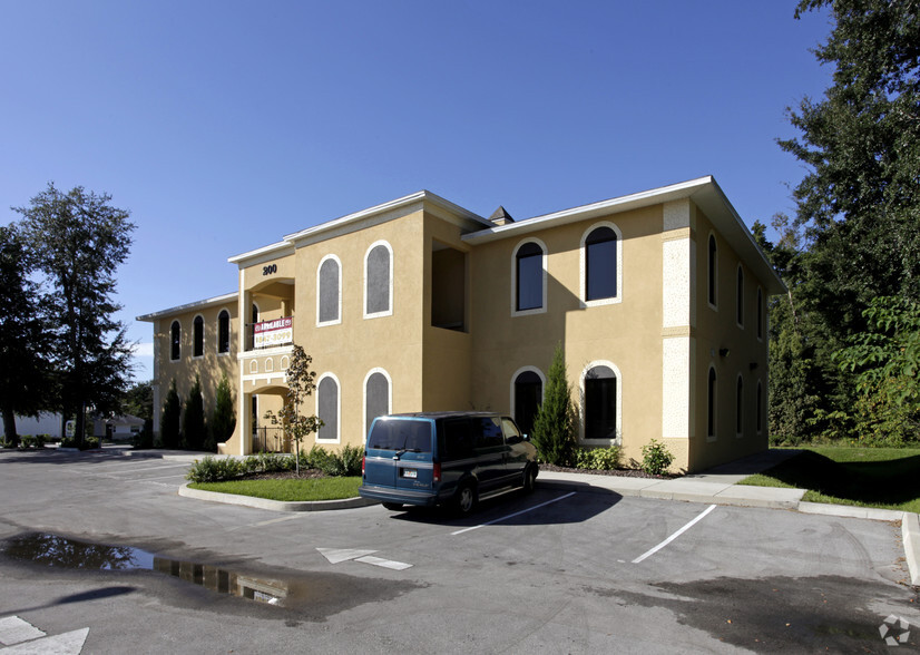 200 N John Young Pky, Kissimmee, FL for lease - Primary Photo - Image 1 of 6