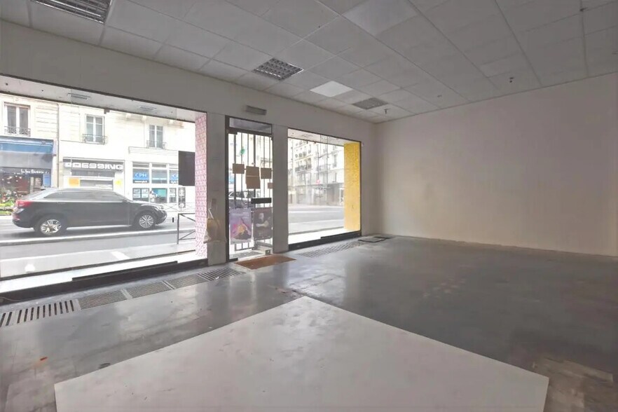 Retail in Paris for lease - Building Photo - Image 3 of 8