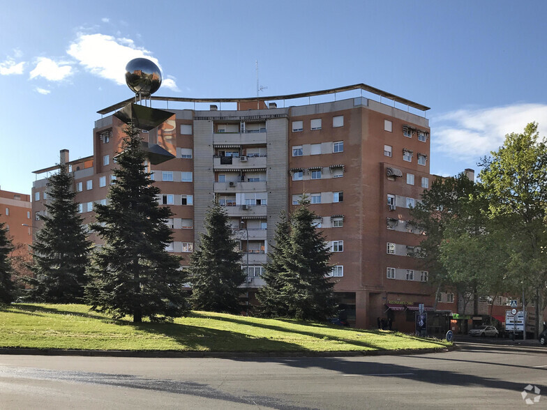 Retail in Alcorcón, MAD for lease - Building Photo - Image 2 of 2