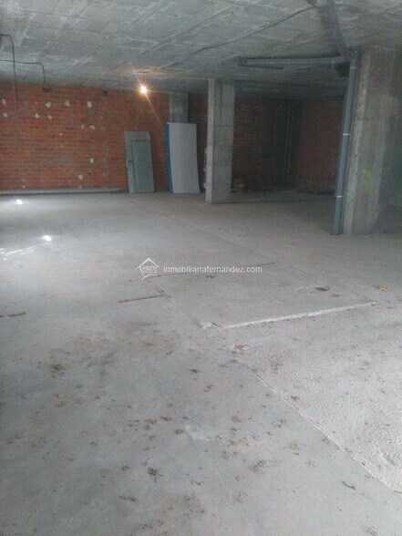 Retail in Cáceres for sale - Building Photo - Image 2 of 2