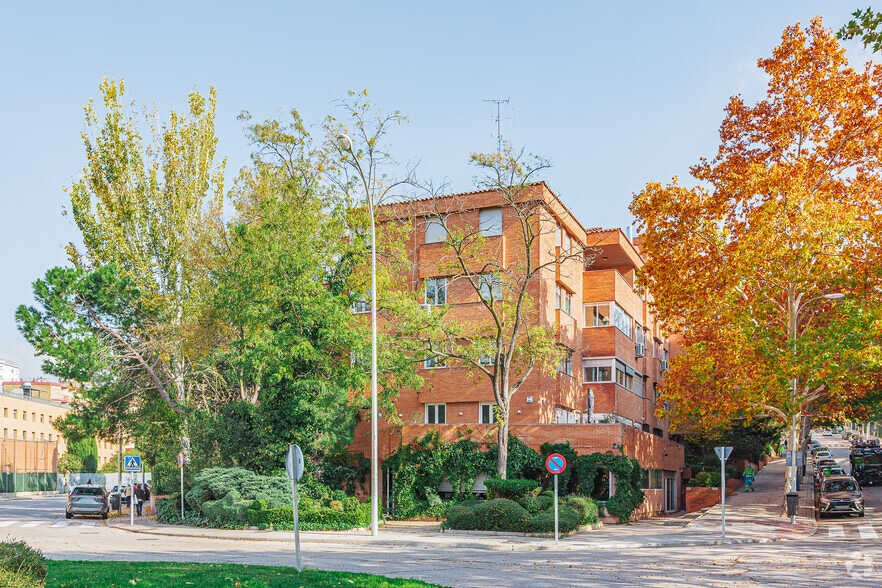 Retail in Madrid, Madrid for lease - Primary Photo - Image 1 of 5