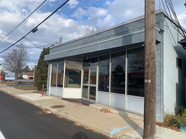 1085 Park Ave, Cranston, RI for lease - Building Photo - Image 2 of 6