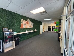 12200 Branders Creek Rd, Chester, VA for lease Interior Photo- Image 2 of 6
