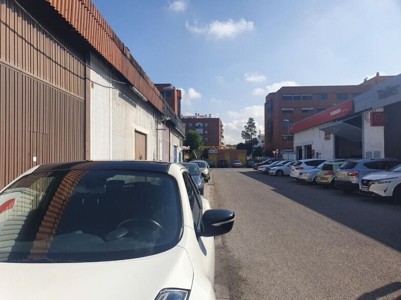 Industrial in SEVILLA for lease - Building Photo - Image 2 of 9