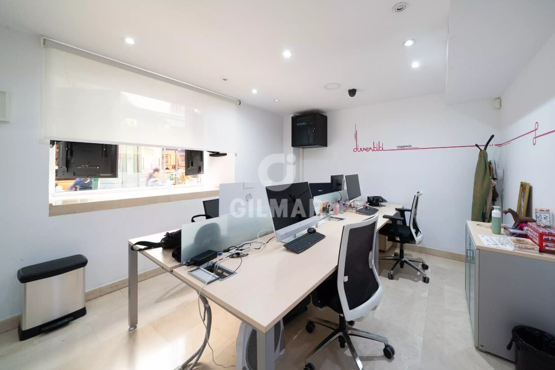 Madrid, MAD 28013 - Unit 2 -  - Interior Photo - Image 1 of 9