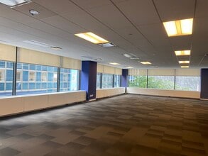 622 Third Ave, New York, NY for lease Interior Photo- Image 2 of 6