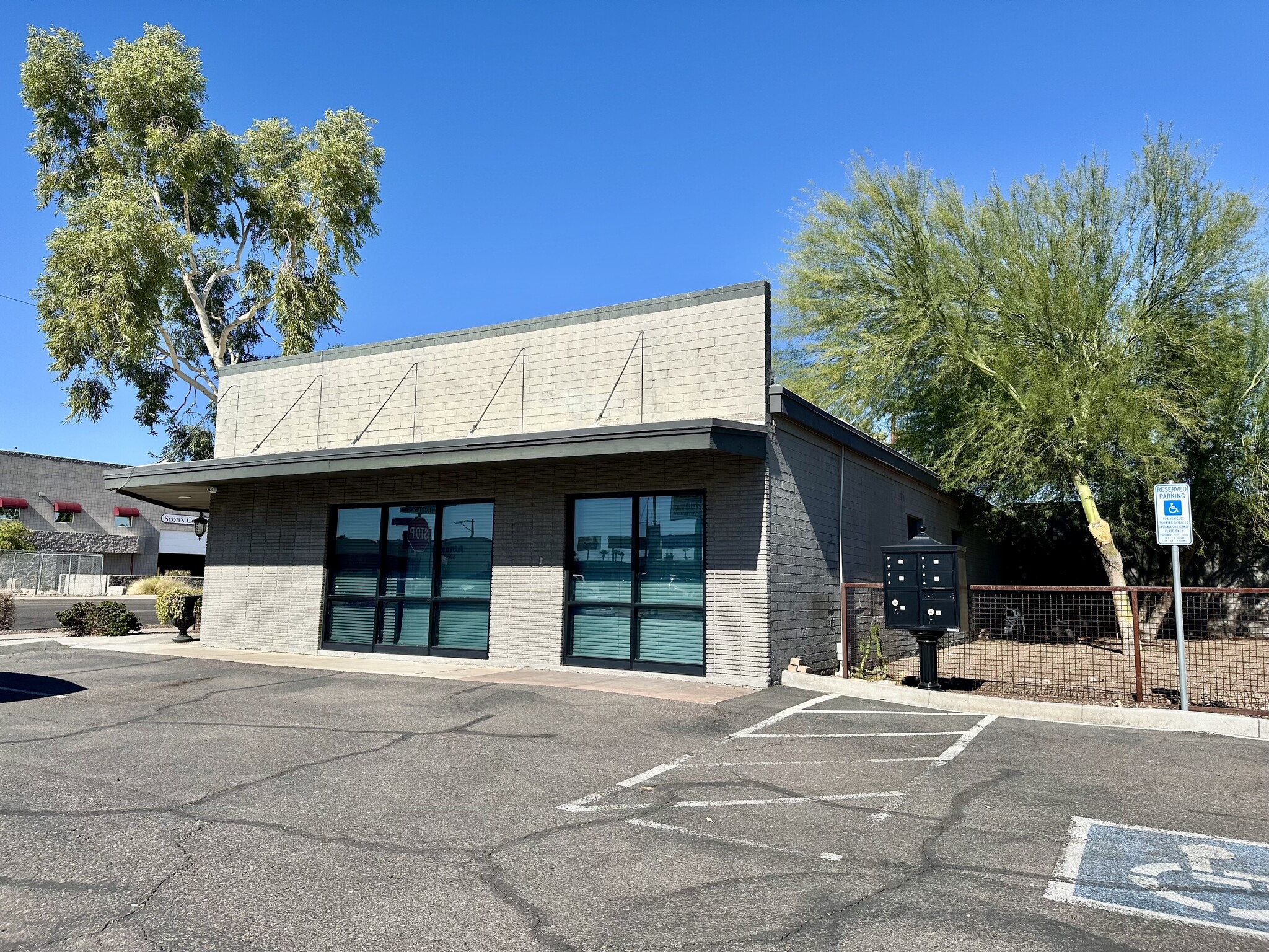 4601 N 7th Ave, Phoenix, AZ for lease Building Photo- Image 1 of 3