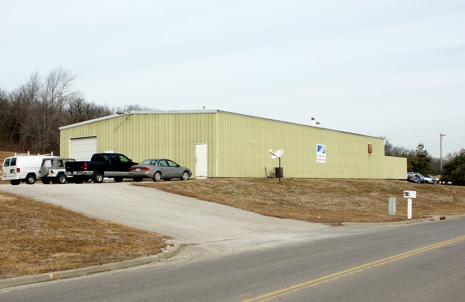 6878 Martindale Rd, Shawnee, KS for sale - Building Photo - Image 2 of 5