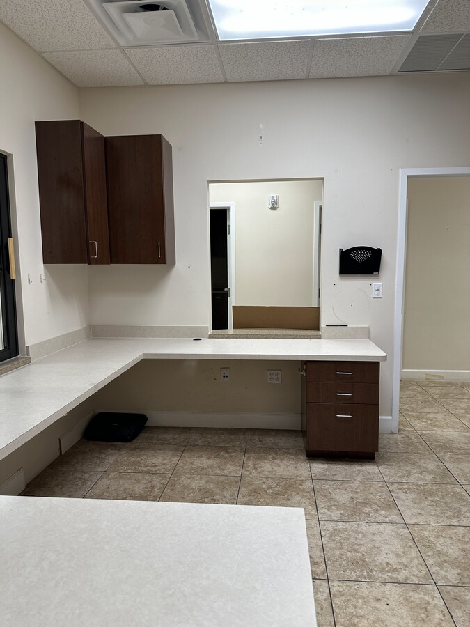 1713 US Highway 441 N, Okeechobee, FL 34972 - Unit H -  - Interior Photo - Image 1 of 21