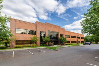 18105 SE Mill Plain Blvd, Vancouver, WA for lease Building Photo- Image 1 of 1