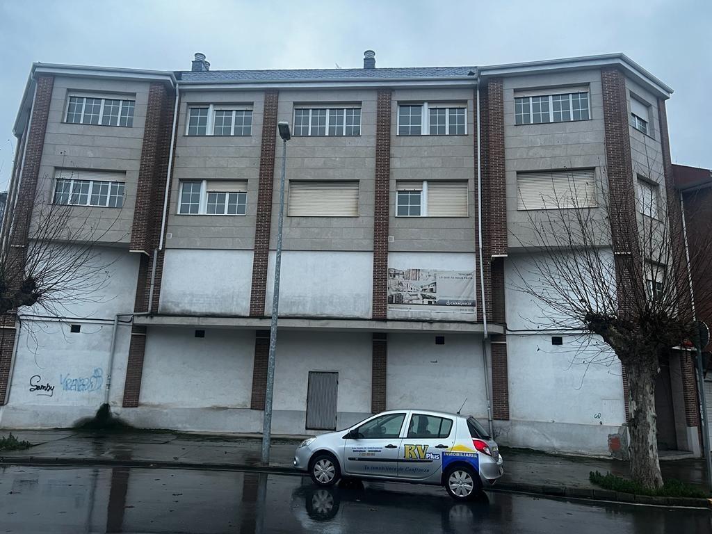 Land in Ponferrada, León for sale Building Photo- Image 1 of 18