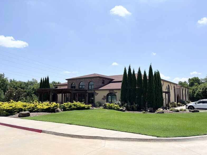 11200 N Eastern Ave, Oklahoma City, OK for sale - Building Photo - Image 2 of 44