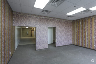 51000-51336 Romeo Plank Rd, Macomb Township, MI for lease Interior Photo- Image 1 of 4