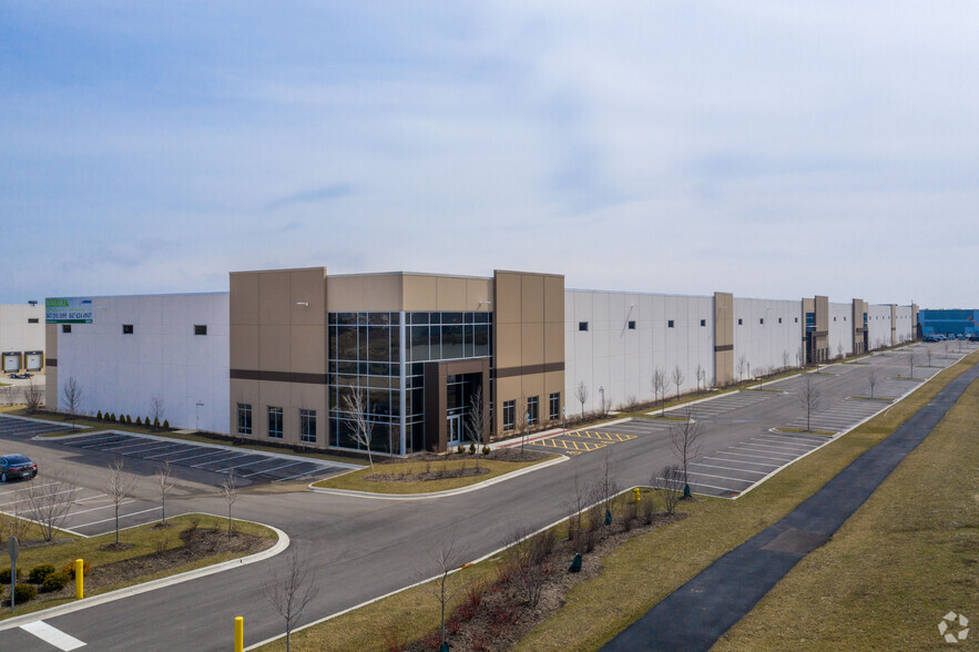 3971 S Lakeside Dr, Waukegan, IL, 60085 - Industrial Space For Lease ...