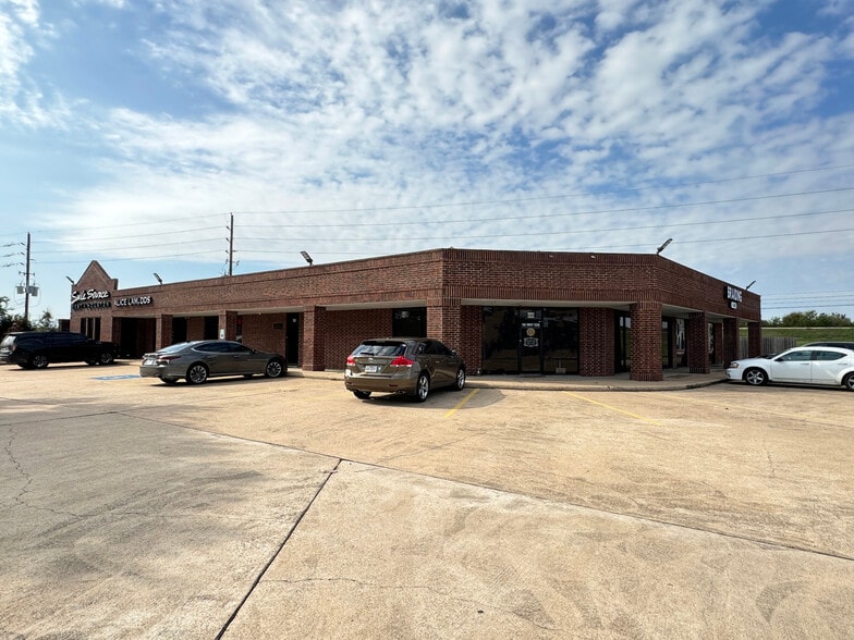 15300 Westheimer Rd, Houston, TX for lease - Building Photo - Image 2 of 3