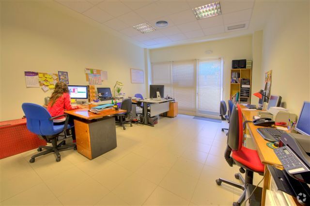 Avenida Vía Láctea, 4, San Fernando de Henares, Madrid for lease - Building Photo - Image 1 of 7