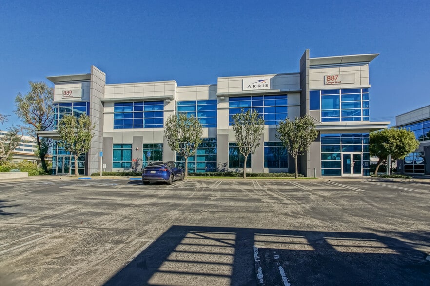 887-889 N Douglas St, El Segundo, CA for lease - Building Photo - Image 3 of 34