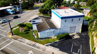 6151 Pembroke Rd, Hollywood FL - Warehouse