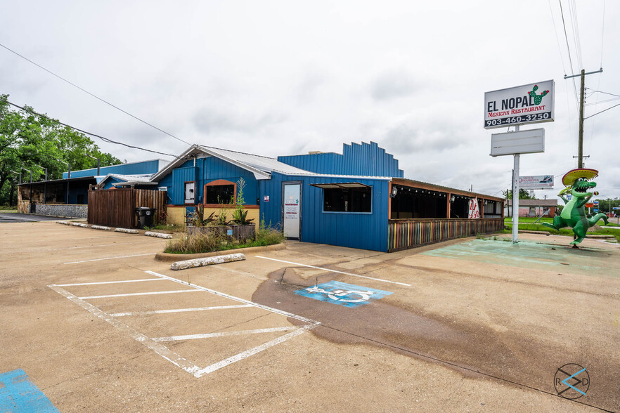 1203 Goodnight Blvd, Wills Point, TX for sale - Primary Photo - Image 1 of 42