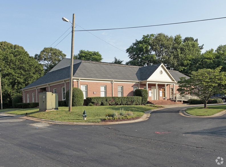 577 SE Concord Rd, Smyrna, GA 30082