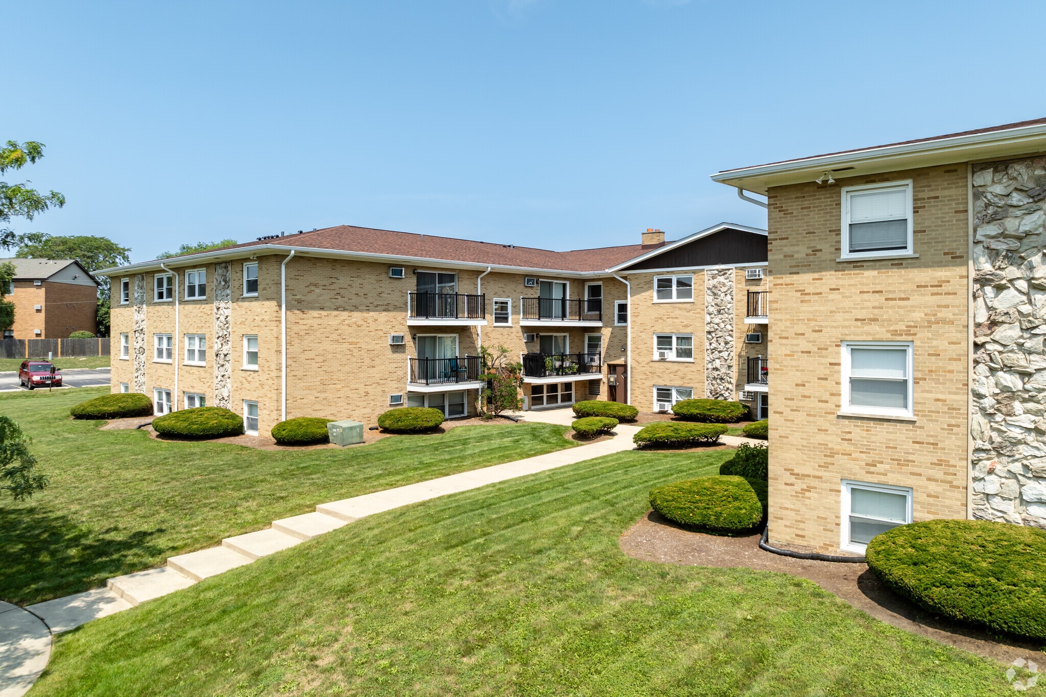 580 N Mill Rd, Addison, IL for sale Primary Photo- Image 1 of 1