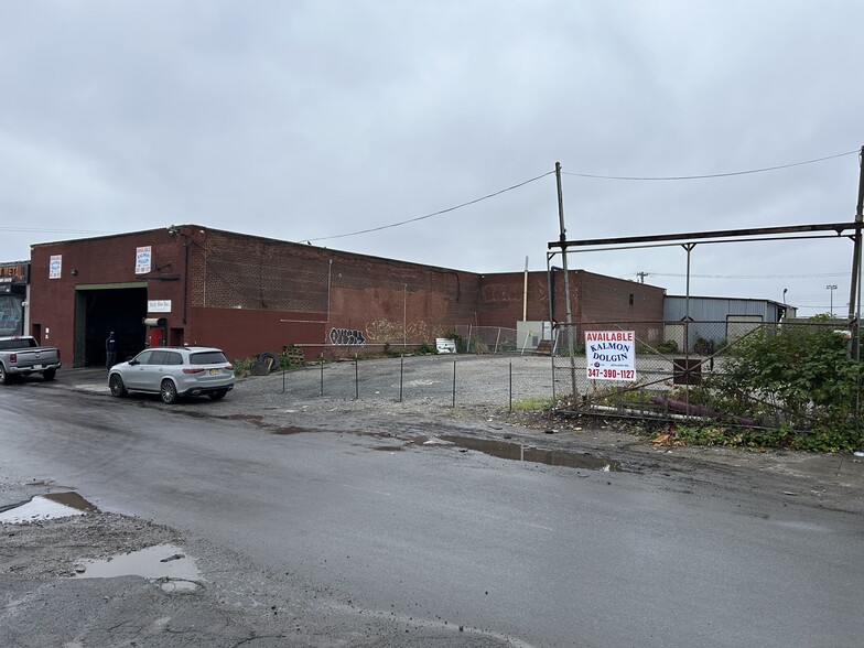 96 Anthony St, Brooklyn, NY for sale - Building Photo - Image 1 of 1