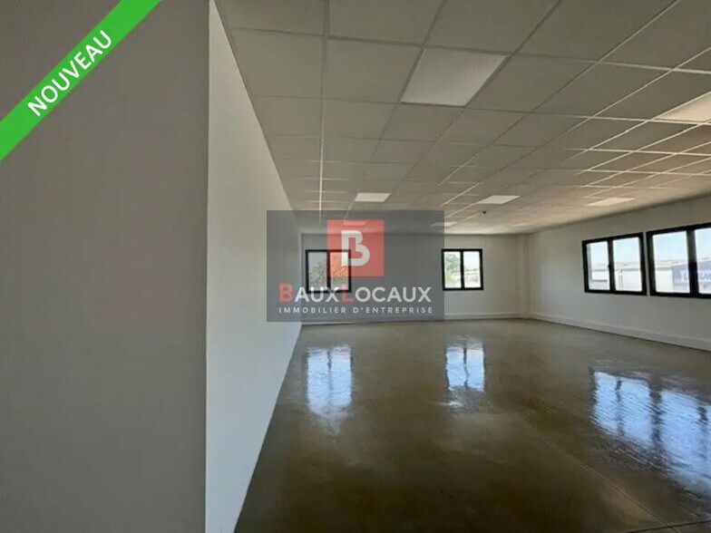 Office in Avignon for lease - Interior Photo - Image 2 of 5