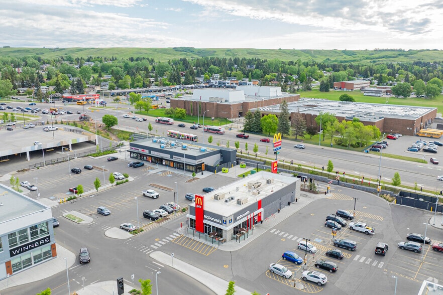 5111 Northland Dr NW, Calgary, AB for sale - Aerial - Image 3 of 3