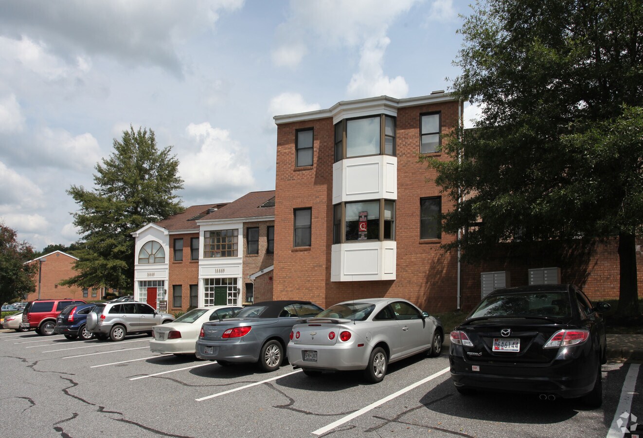 14450 Old Mill Rd, Upper Marlboro, MD 20772