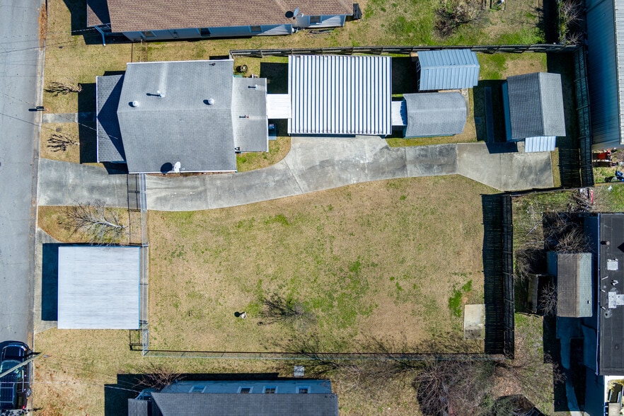 374 Hawkins St SE, Marietta, GA for sale - Primary Photo - Image 1 of 12