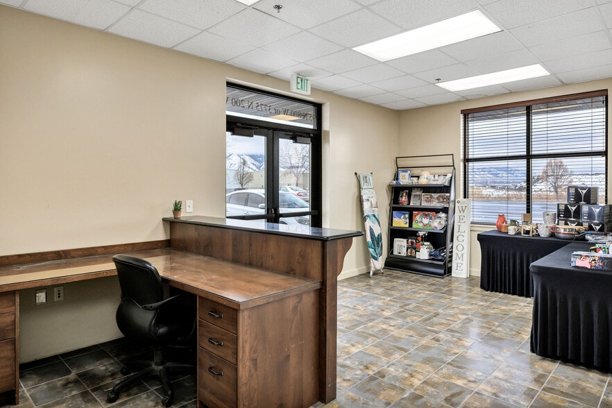 3775 N 200 W, Hyde Park, UT for lease - Building Photo - Image 3 of 45