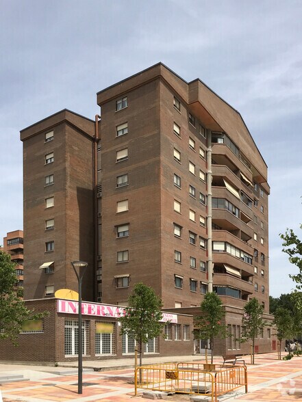 Multifamily in Tres Cantos, Madrid for sale - Primary Photo - Image 1 of 1