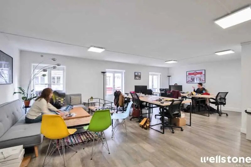 Office in Paris for lease - Building Photo - Image 2 of 10