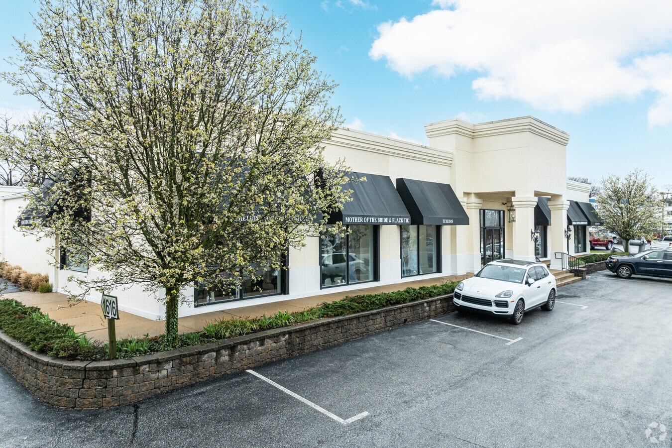 16041616 E Lancaster Ave, Paoli, PA 19301