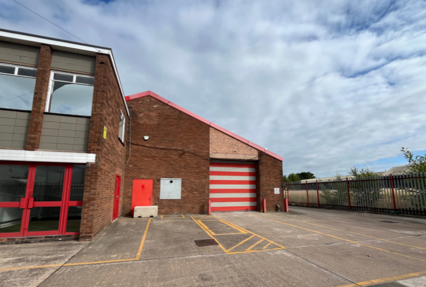 Willenhall Ln, Bloxwich for lease - Building Photo - Image 3 of 4