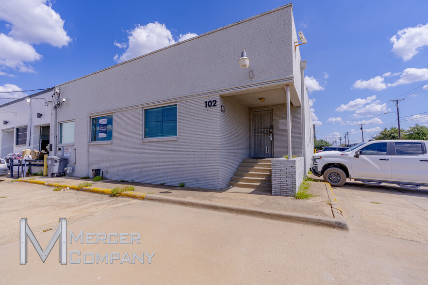 102 Express St, Dallas, TX for sale - Building Photo - Image 1 of 1