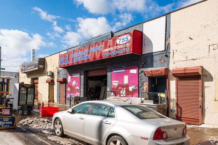 751-755 Bruckner Blvd, Bronx, NY for sale - Primary Photo - Image 1 of 1