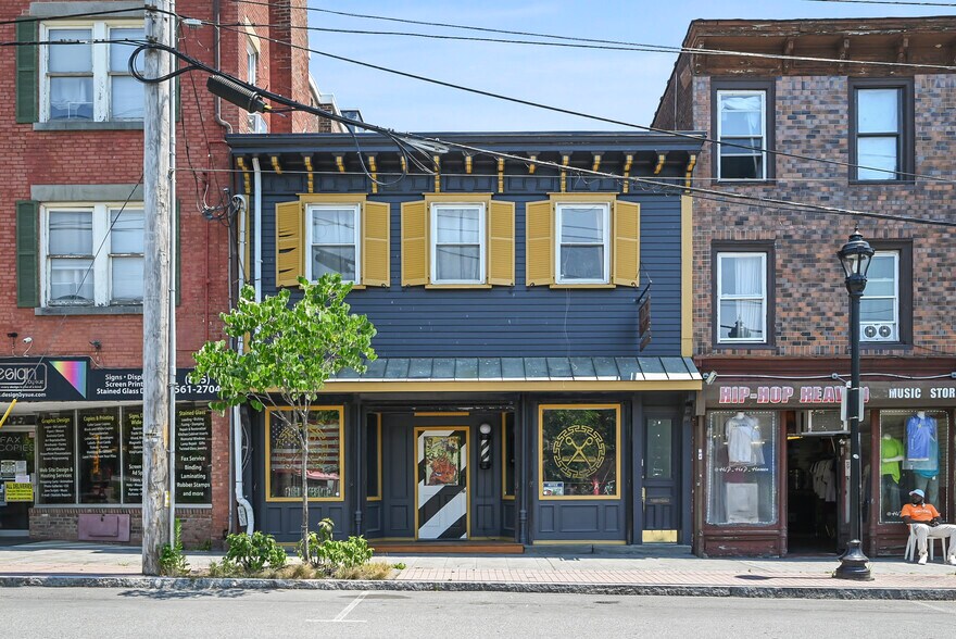 126 Liberty St, Newburgh, NY for sale - Primary Photo - Image 1 of 1