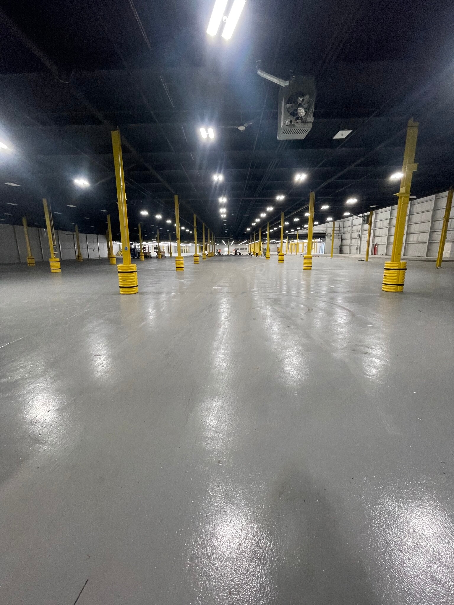 1062 Ringwood Avenue, Haskell, NJ for lease Interior Photo- Image 1 of 8